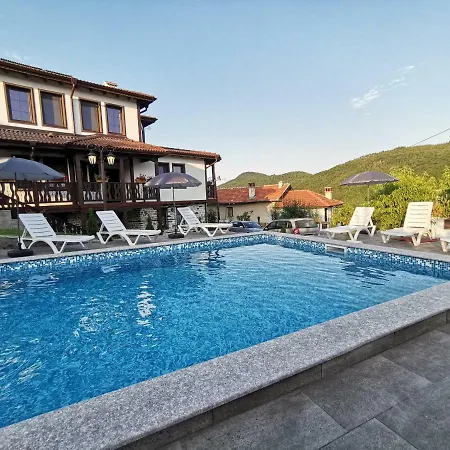 Casa de hóspedes Стари Времена 3 Белинташ